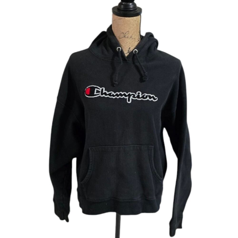 Champion Hoodie Black Pullover Sweatshirt Logo Embroidered Comfy REVERSE WEAVE